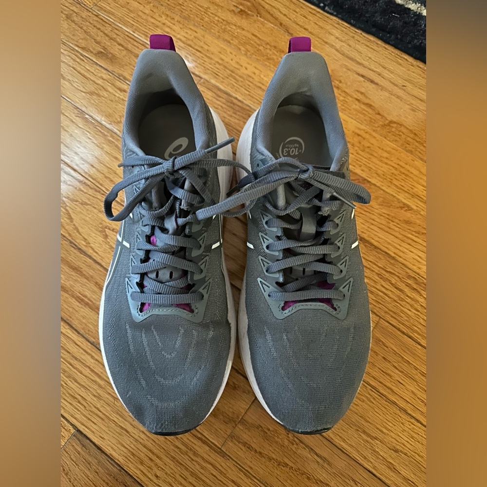 Asics Women's Gt 2000 13 Gray Running Shoes Size 10